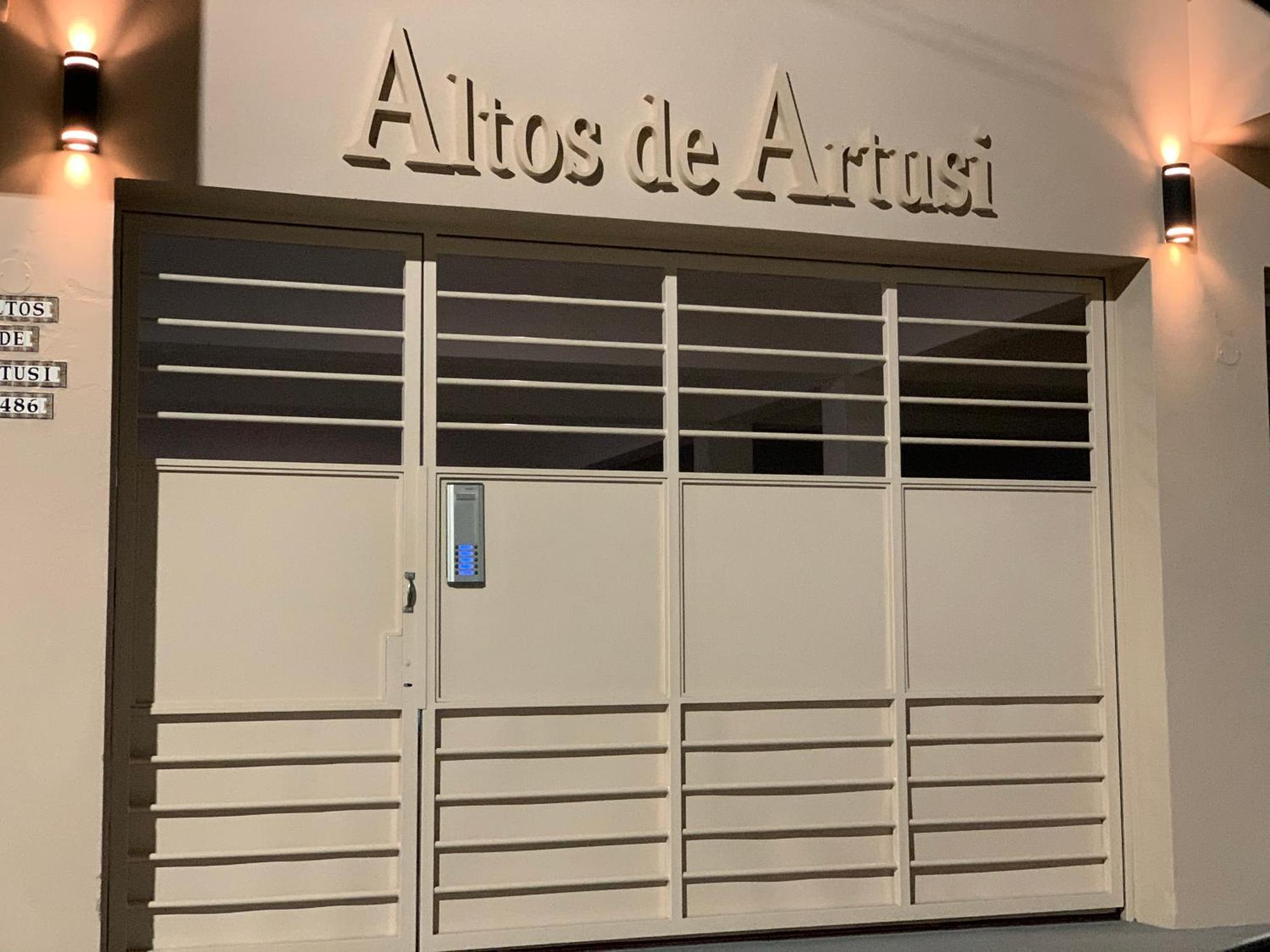 Апартаменти Altos De Artusi Консепсьон-дель-Уругвай Екстер'єр фото